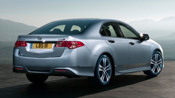 ТОП-5 &laquo;заряженных&raquo; автомобилей до 1 млн рублей