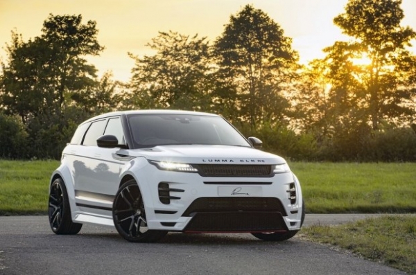 Новый Range Rover Evoque стал брутальнее и шире
