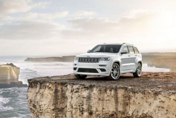 Jeep показал роскошную версию Grand Cherokee Summit