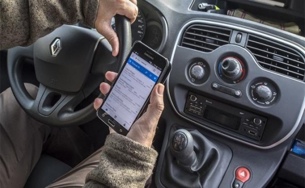 Как оформить аварию с помощью смартфона