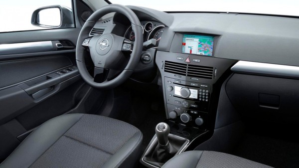 Топ-3 городских автомобилей до 350 тыс. рублей