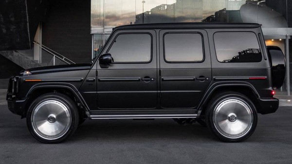 Для нового Mercedes-Benz G 500 созданы абсолютно гладкие диски