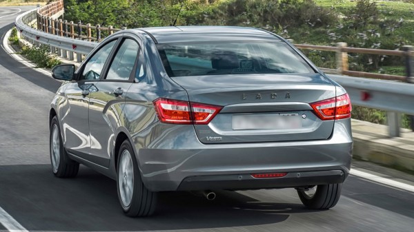 АвтоВАЗ приостановит выпуск машин в Ижевске