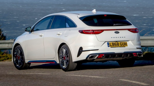 Топ-3 &laquo;зажигалок&raquo; до 2,5 млн рублей