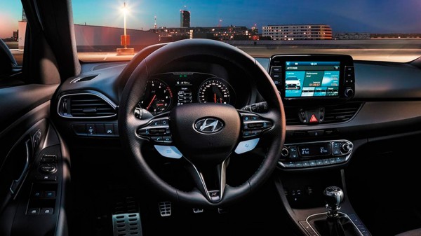 Топ-3 &laquo;зажигалок&raquo; до 2,5 млн рублей