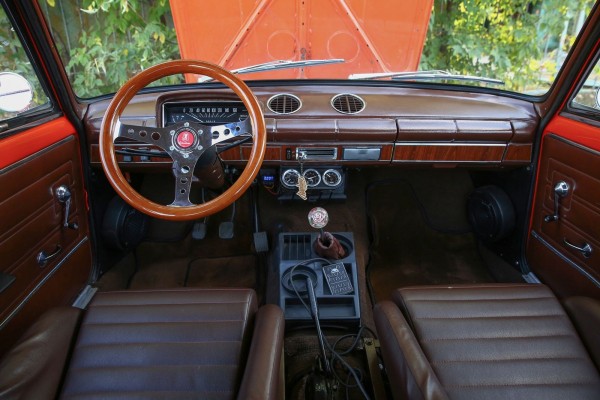 Восемь красное: тюнинг ВАЗ-21013