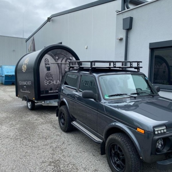 Шумахер купил себе новую &laquo;Ниву&raquo;. Это не шутка!