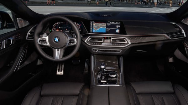 BMW планирует повысить стоимость своих автомобилей в России