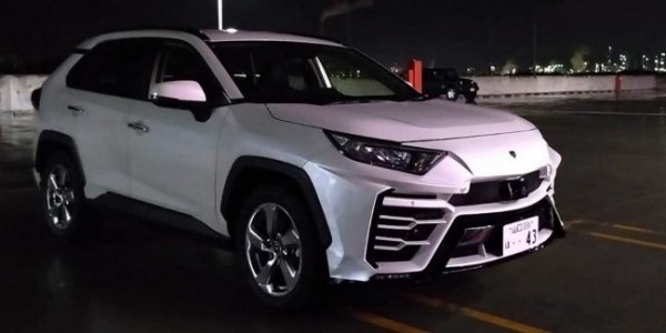 История RAV4 который очень хотел стать Lamborghini Urus