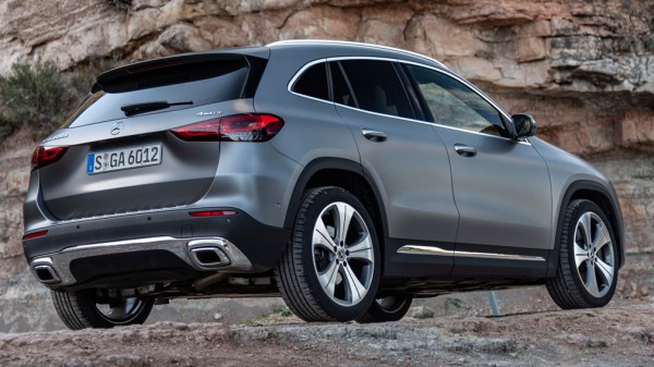 ТОП-3 стильных кроссоверов для представительниц прекрасного пола