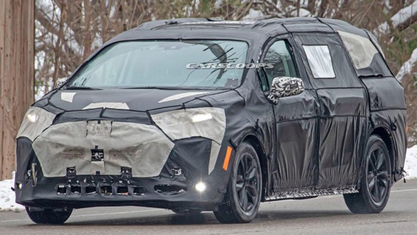 Toyota представит два новых гибрида 18 мая 2020 года