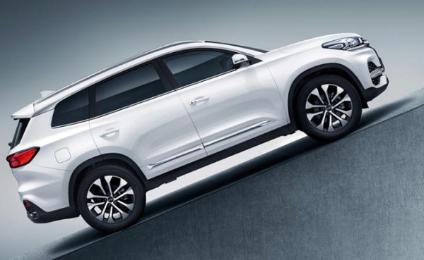 7 самых доступных новых семиместников