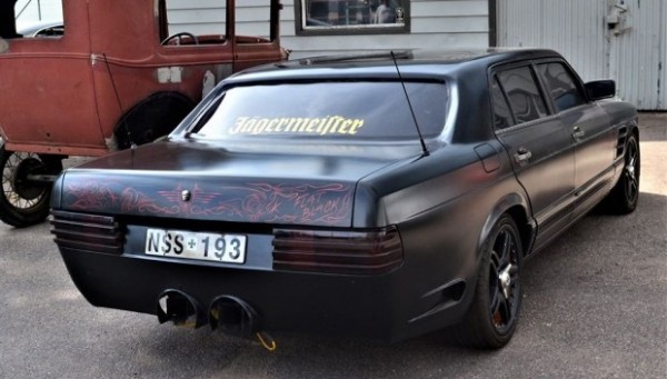 Знатно поиздевались: тюнинг S-Класса в кузове W126