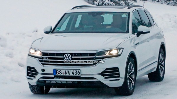 Фотошпионы запечатлели гибридный Volkswagen Touareg GTE