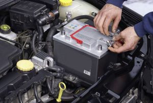 Автомобильная аккумуляторная батарея: особенности эксплуатации, обслуживание