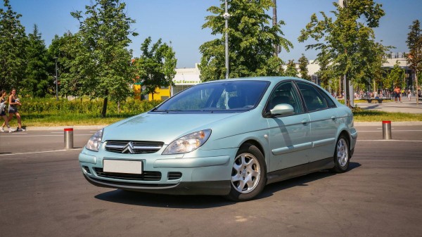 Citroen C5 I c пробегом: уже потраченная оцинковка и жёсткий BDSM с блоком BSM
