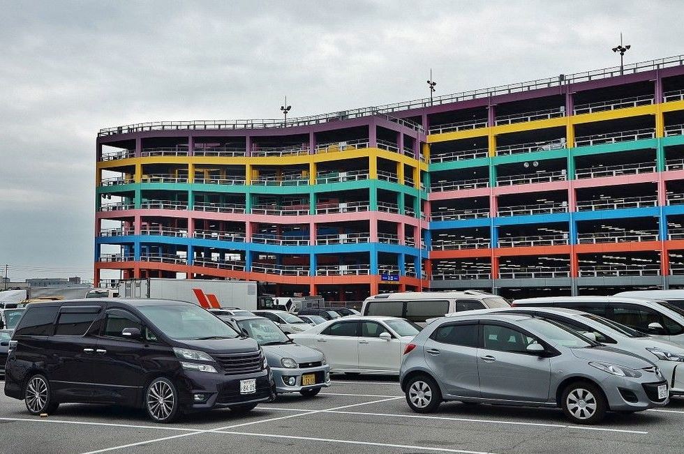 Почему японцы избавляются от машины через три года