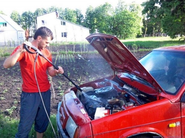 Как самостоятельно помыть двигатель автомобиля