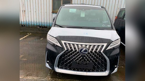 Lexus выпустит недорогой и компактный кроссовер