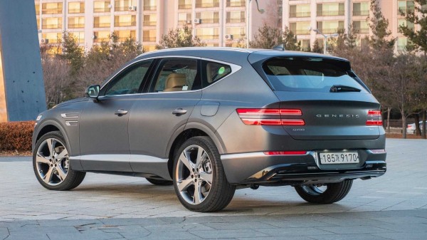 На кроссовер Genesis GV80 уже собрано почти 10 000 предварительных заказов