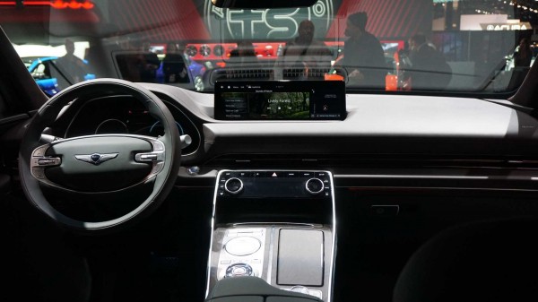 На кроссовер Genesis GV80 уже собрано почти 10 000 предварительных заказов