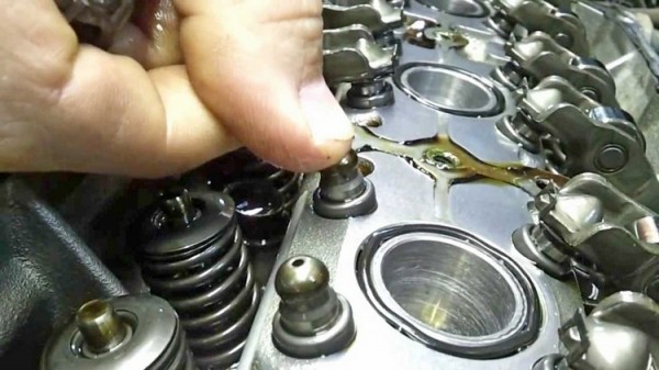 Неисправности гидрокомпенсаторов и их замена