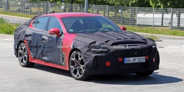 Обновленный KIA Stinger не смог удивить фотошпионов