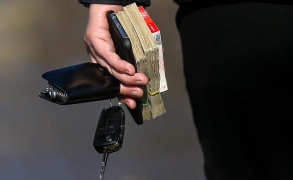 Почему нельзя ставить сигнализацию в автосалоне