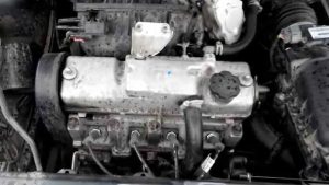 Стук в двигателе появляется и пропадает: причины