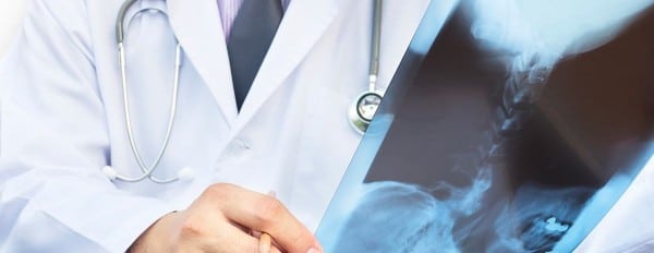 В Минздраве рассказали о назначении страховых выплат медикам