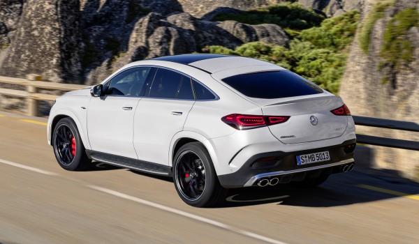 В РФ начались продажи нового Mercedes-AMG GLE 53 Coupe