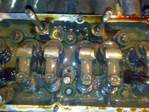 Вода в масле двигателя: как найти причину и устранить неисправность