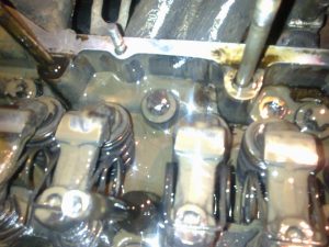 Вода в масле двигателя: как найти причину и устранить неисправность