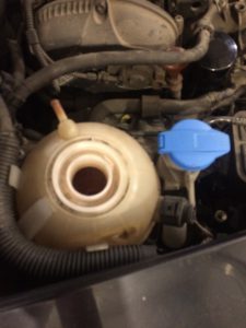 Воздух в системе охлаждения двигателя: как удалить воздушную пробку