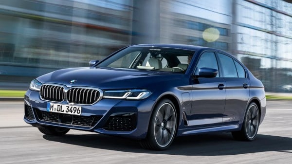 В Сети появились изображения новой BMW M5