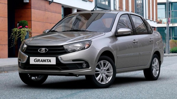 Стало известно, как росли цены на самые доступные седаны российского рынка