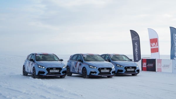 Hyundai i30 N Ultimate установил рекорд скорости на льду Байкала