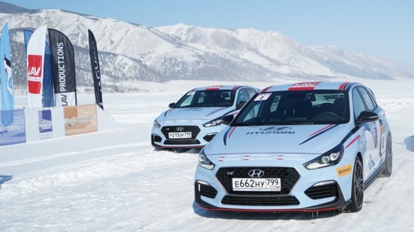 Hyundai i30 N Ultimate установил рекорд скорости на льду Байкала