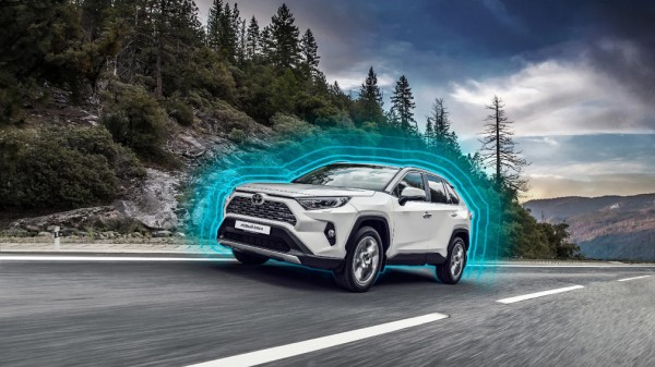 Toyota выведет на рынок России машины с расширенными сетевыми возможностями