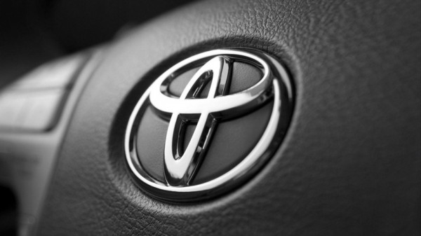 Toyota выведет на рынок России машины с расширенными сетевыми возможностями