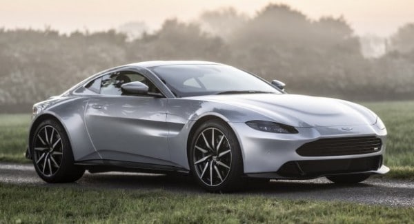 Aston Martin Vantage и его новый &laquo;нос&raquo;