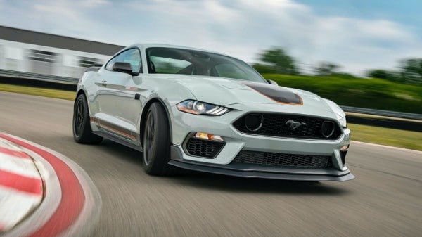 Компания Ford представила 525-сильный Mustang Mach 1