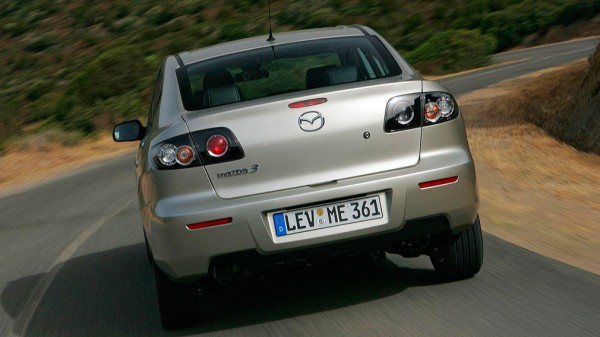 ТОП-3 крепких японских седанов за 350-400 тыс. рублей