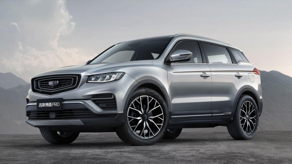Первый кроссовер Geely Atlas Pro выставлен для демонстрации