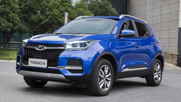 Два кроссовера Chery подорожали в базовых комплектациях