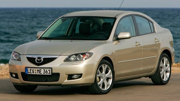 ТОП-3 крепких японских седанов за 350-400 тыс. рублей