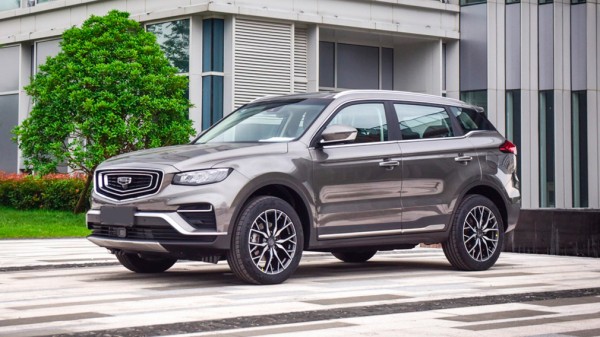 Компания Geely раскрыла подробности о новом Atlas Pro для России