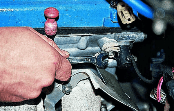 Для чего нужен датчик положения распределительного вала