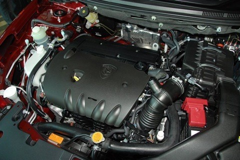 Двигатель автомобиля громко или шумно работает: что делать водителю