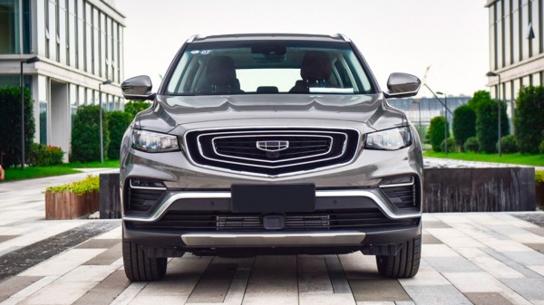 Компания Geely раскрыла подробности о новом Atlas Pro для России